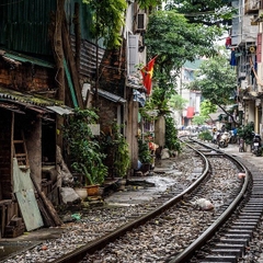 Hanoi train street
