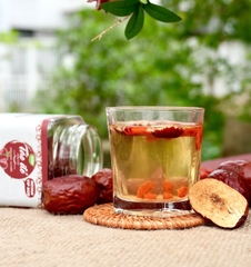 Táo đỏ Hotan hữu cơ 100g (Lọ thủy tinh) (lọ)