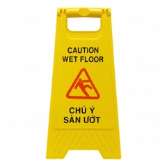 Biển nhựa chữ A cảnh báo khu vực đang chú ý sàn ướt
