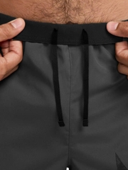 Quần Ngắn Challenger Swoosh Dri-FIT Running Shorts