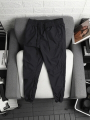 Quần Dài Ura Essential Pants