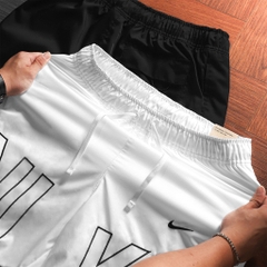 Quần Ngắn NK Embroidered Woven Flow Shorts