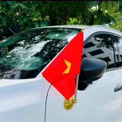 Cột Cờ Việt Nam gắn Capo