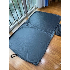 Tấm che nắng kính lái phủ bạc titan gấp gọn