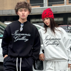 [NEW ARRIVAL] Áo Nỉ Bông Sweater Thêu INSOMNIA Gallery Form Boxy Unisex - HD016