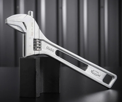 Mỏ lết điều chỉnh đa năng Lobster UM-30