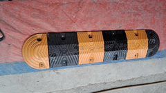 Gờ giảm tốc thép đúc