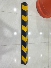 Ốp cột cao su chữ V KT:1200x100x100x10mm