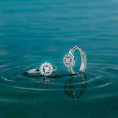 Khuyên tai bạc 925 Luna Jewelry dạng khoen kim tiền may mắn