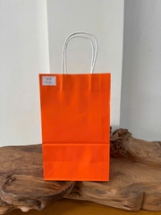 Túi giấy Kraft có quai Màu Cam - KT: 15,5x9x25