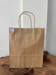 Túi giấy Kraft có quai Màu Nâu - KT: 25x10x30