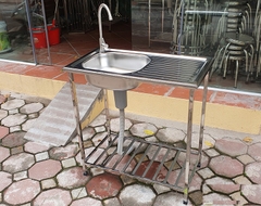 Chậu rửa inox có chân, loại 1 hố 1 bàn nhỏ