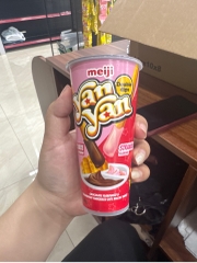 Bánh que YanYan dâu 50g
