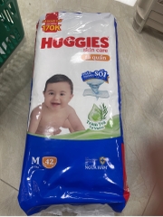 Tã Quần Huggies M42