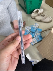 Bút gel 800D đen