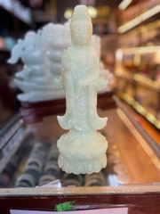 QUAN ÂM ĐỨNG ĐÁ CẨM THẠCH