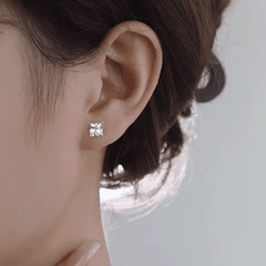 Princess Solitaire Stud Earrings | Khuyên Tai Moissanite 2 Carat Princess Cut | Sterling Silver 925 | Kèm Giấy Kiểm Định GRA
