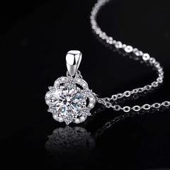 Midnight Daisy Halo Necklace | Dây Chuyền Moissanite 2 Carat Round Cut | Sterling Silver 925 | Kèm Giấy Kiểm Định GRA