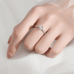 Signature Solitaire Ring | Nhẫn Moissanite 2 Carat Round Cut | Sterling Silver 925 | Kèm Giấy Kiểm Định