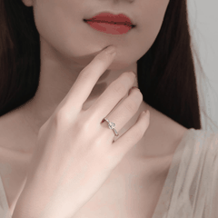 Signature Solitaire Ring | Nhẫn Moissanite 2 Carat Round Cut | Sterling Silver 925 | Kèm Giấy Kiểm Định
