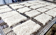 CƠM CHÁY VUÔNG CHƯA CHIÊN 1KG - RAW SQUARE SCORCHED RICE