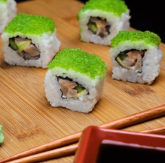 TRỨNG CÁ CHUỒN XANH LÁ TOBIKO NHẬT BẢN 500G (LOẠI 1) - MÃ