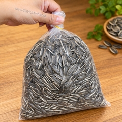 HẠT HƯỚNG DƯƠNG RANG CHÍN NGUYÊN VỎ 1KG – VỎ ĐEN SỌC TRẮNG