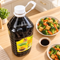 NƯỚC TƯƠNG CON GÀ VĨNH THUẬN 4.5L - ĐẬU NÀNH LÊN MEN, ĂN CHAY ĐƯỢC