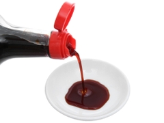 NƯỚC TƯƠNG ĐẬU NÀNH LEE KUM KEE 500ML - LEE KUM KEE LIGHT SOY SAUCE