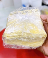 VỎ SỦI CẢO TƯƠI MÀU VÀNG 500G – FRESH YELLOW DUMPLING WRAPPERS