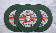 Đá cắt 350x2.5x25.4mm Lion King