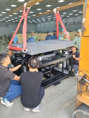 Bàn đá granite khoan lỗ theo yêu cầu – Giải pháp linh hoạt cho lắp máy & đồ gá