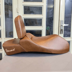 Yên Xe Tựa Lưng Cho Vespa –  Da Bò Thật Cao Cấp _ VESPA-TL03-BROWN