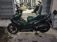 Yên xe tựa bật Airblade kiểu dáng mới đẳng cấp_ AB-TL03-GREEN