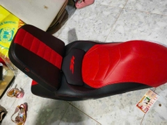 Yên Xe Tựa Lưng Cho Honda SH – Phiên Bản Màu Đỏ-Đen _ SH-TL03-RED