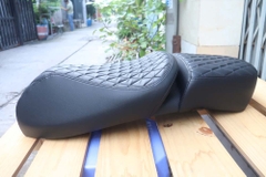 Yên Đôi Vespa Cao Cấp – Da Tổng Hợp Màu Đen _ VESPA-V02-BLACK2
