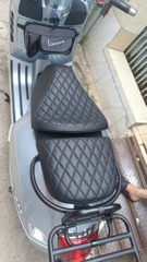 Yên Đôi Vespa Cao Cấp – Da Tổng Hợp Màu Đen _ VESPA-V02-BLACK2