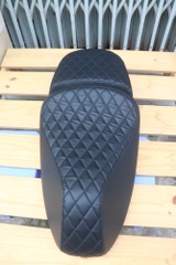 Yên Đôi Vespa Cao Cấp – Da Tổng Hợp Màu Đen _ VESPA-V02-BLACK2