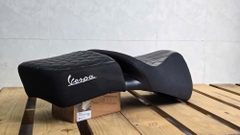 Yên Đôi Vespa Cao Cấp – Màu Đen Đặc Biệt _ VESPA-V12-BLACK2