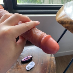 Dương Vật Giả MUHA Rung Thụt Tỏa Nhiệt Điều Khiển Từ Xa