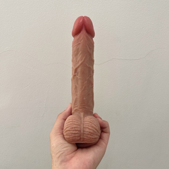 Dương Vật Giả Silicone Mềm Chân Thật 22cm (Cấu Trúc Đàn Hồi & Kích Thích Sâu)