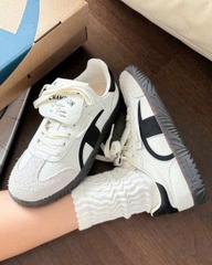 champion trắng đen