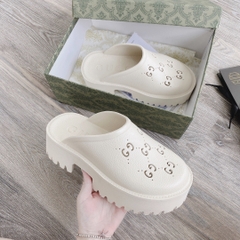 sục gucci trắng kem