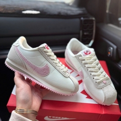 nike cortez vlt hồng