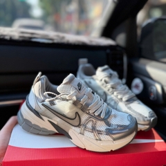nike v2k xám đen