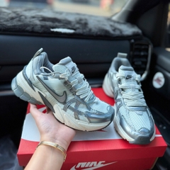nike v2k xám đen