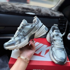 nike v2k xám đen