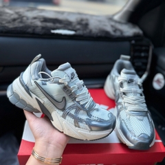 nike v2k xám đen