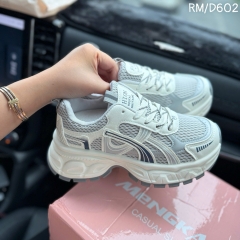 giày thể thao D602