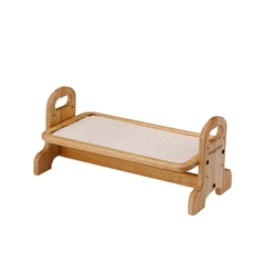 Bàn ăn bằng gỗ nhỏ cho chó